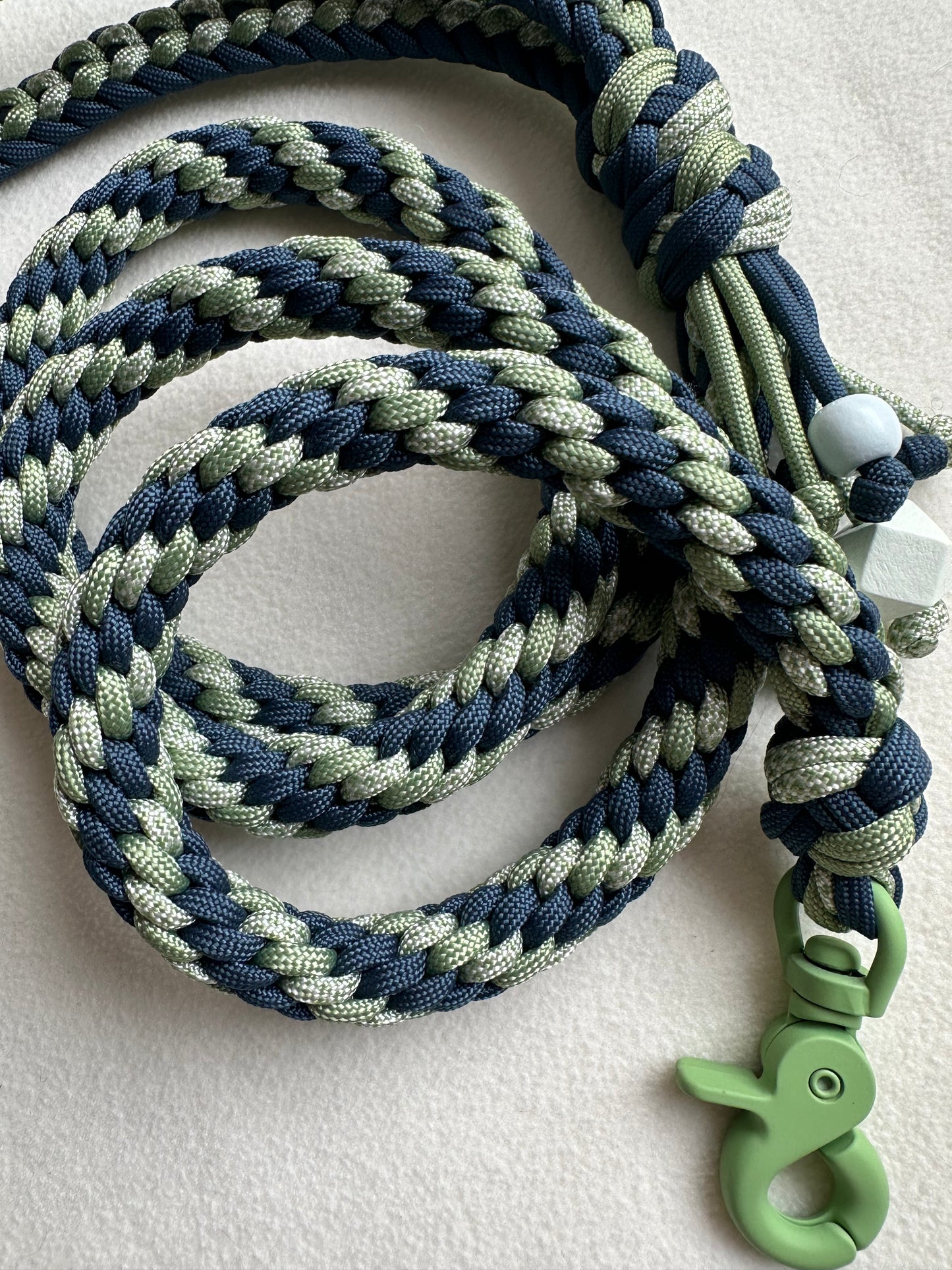 Guinzaglio artigianale verde e blu per cani di tutte le taglie