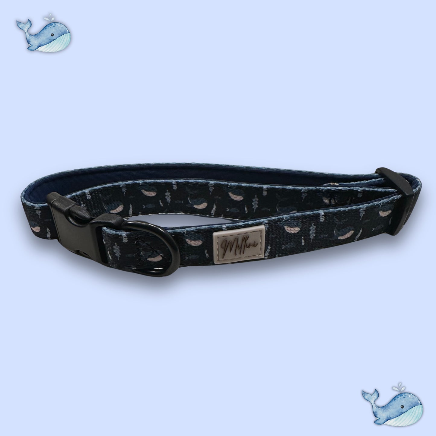 collare blu con balene