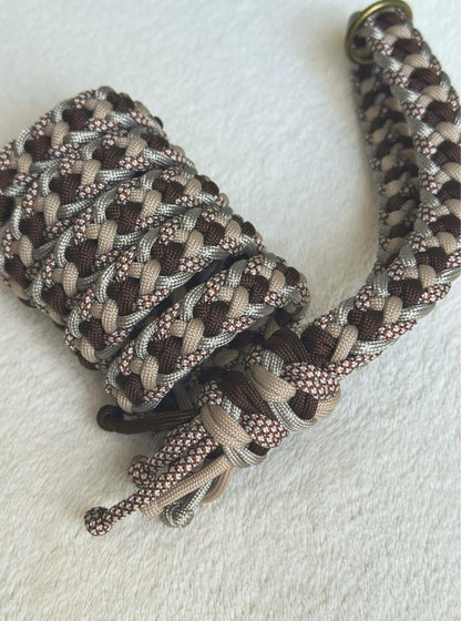 Guinzaglio per cani marrone e beige