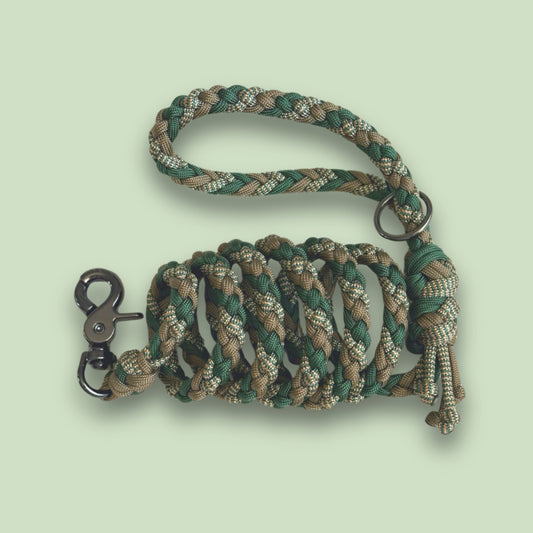 Guinzaglio in paracord verde scuro