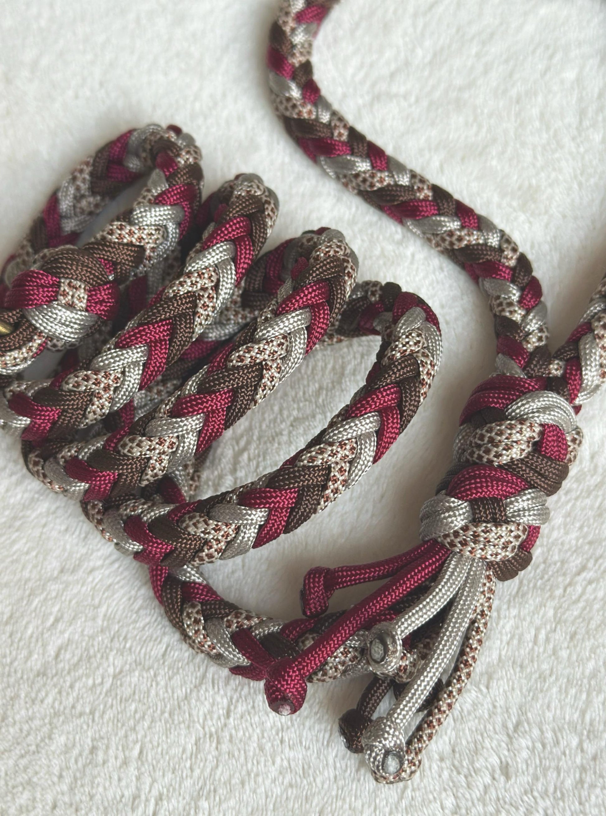 Guinzaglio per cani in paracord