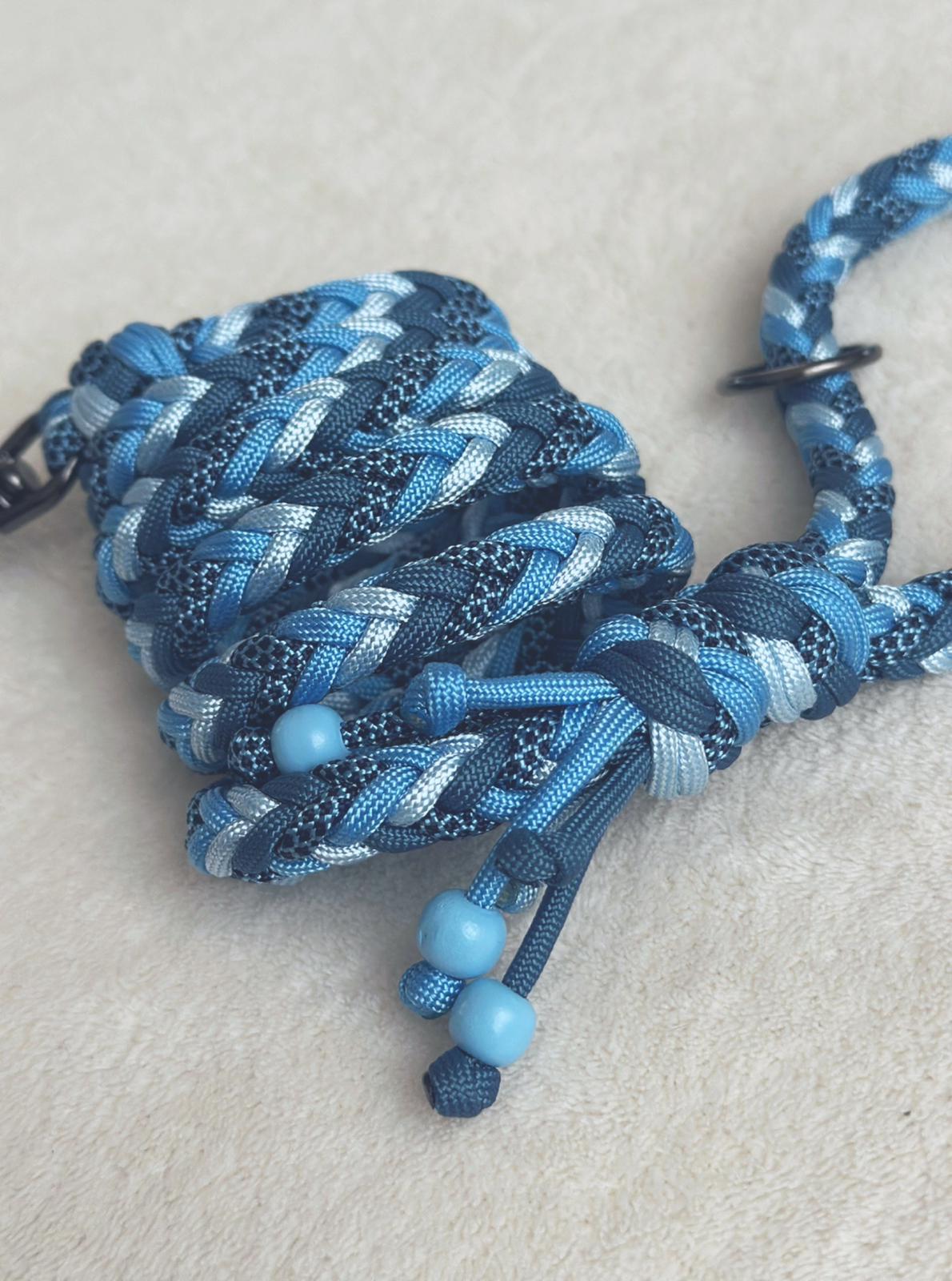 Guinzaglio in paracord azzurro